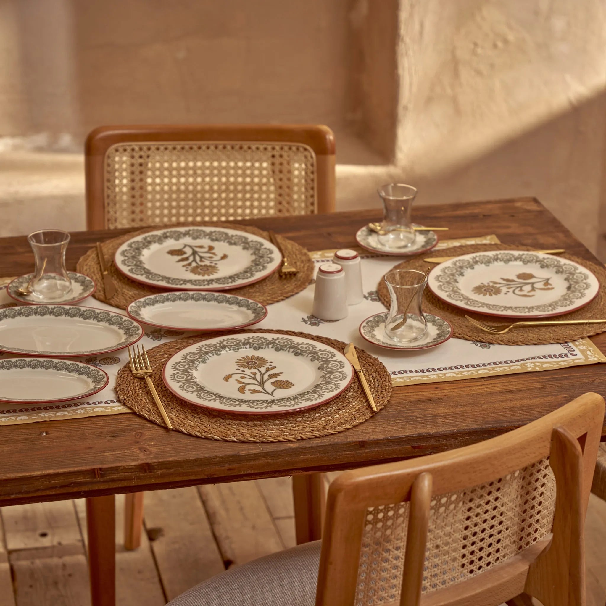 Indian Flower Porcelain Dinner Plate